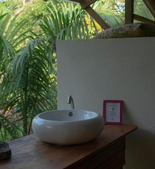 اتاق خانوادگی با چشمانداز باغ, Aventura Rincon Ecolodge