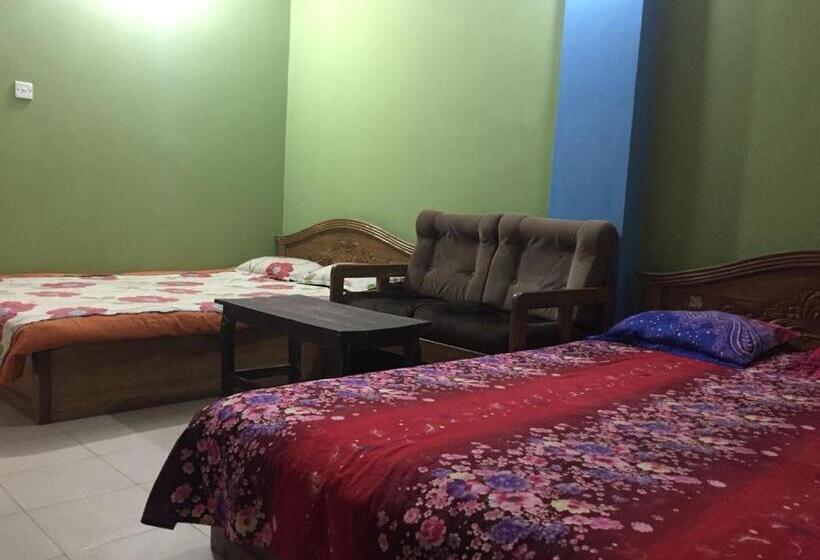 اتاق ساده سه نفره, Asia