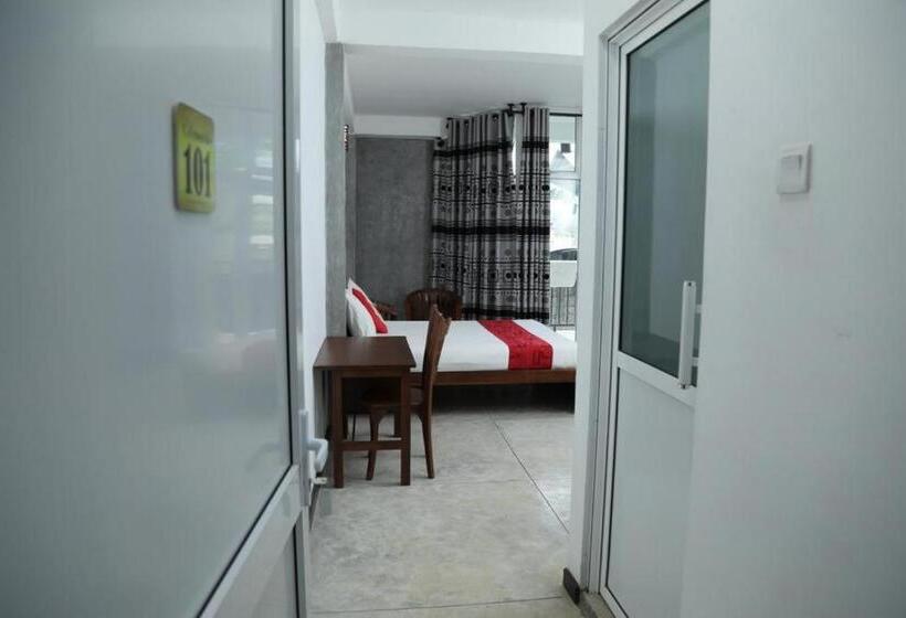 חדר דלוקס עם מרפסת, Ella Mansion