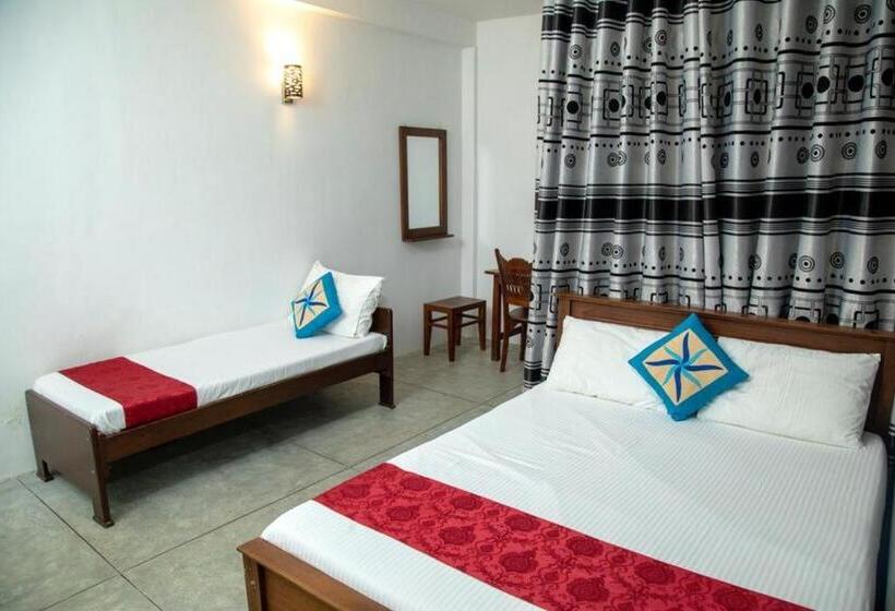 חדר סטנדרט לשלושה, Ella Mansion