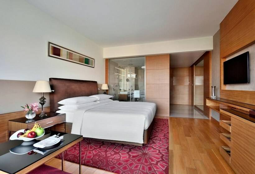 Номер Deluxe, Indore Marriott