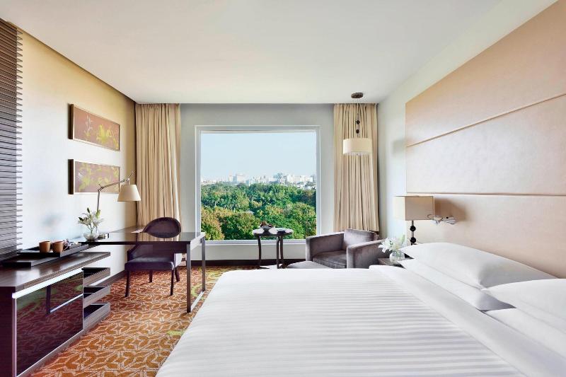 Номер Клуб Кровать Кинг, Indore Marriott