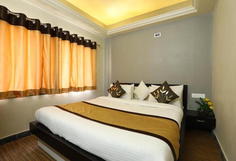 Номер Deluxe Кровать Кинг, Loyal Residency
