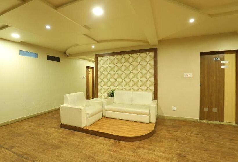 带大床的豪华间, Loyal Residency