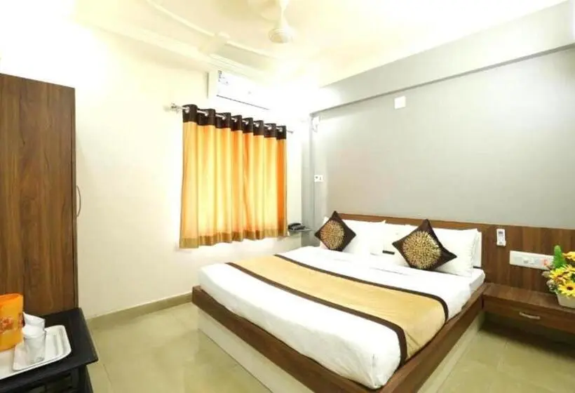 Deluxe Zimmer, Loyal Residency
