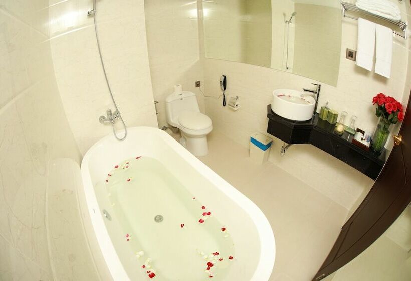 سوییت اجرایی, Rose Palace Hotel Yangon