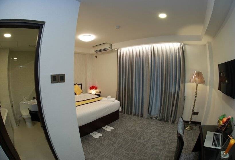 سوییت جونیور, Rose Palace Hotel Yangon