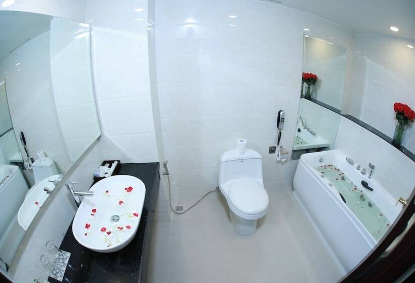 سوئیت رویال, Rose Palace Hotel Yangon