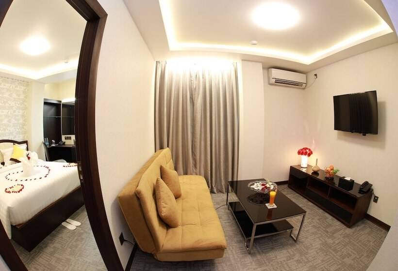 سوئیت رویال, Rose Palace Hotel Yangon