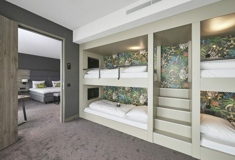 패밀리 룸, Van Der Valk Hotel Leeuwarden