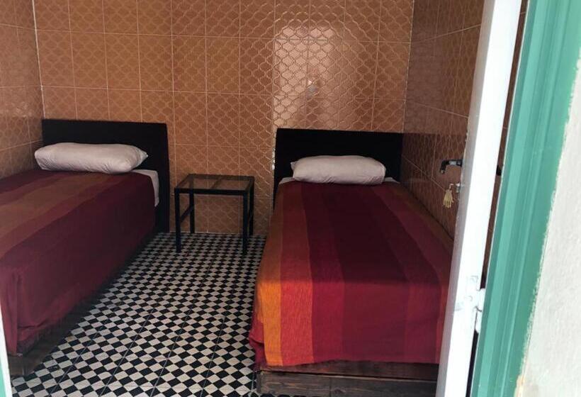 اتاق استاندارد با 2 تخت دوبل, Youth Hostel International Fez