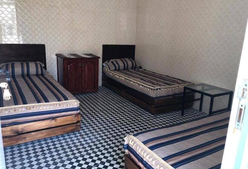 اتاق استاندارد سه نفره, Youth Hostel International Fez