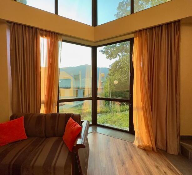 ２ベッドルームハウス, Dilijan Park Resort & Villas