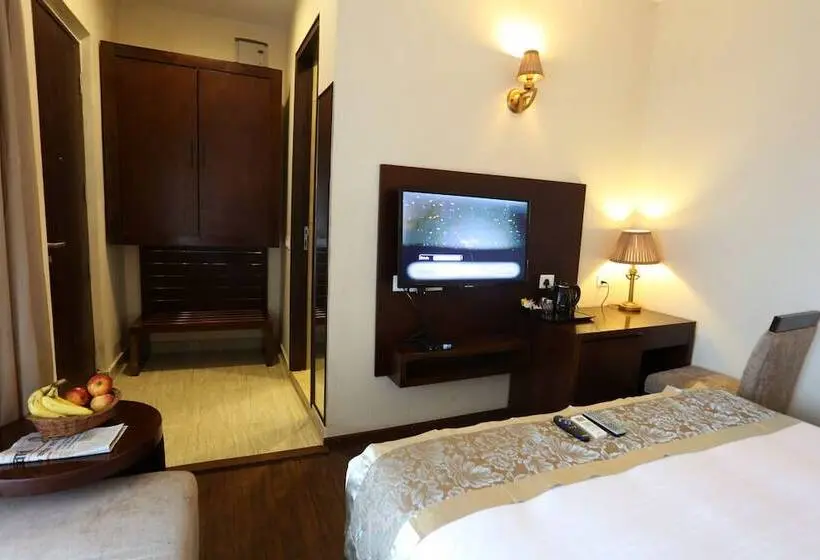 Chambre Classique Lit Double, Sinon Baga Retreat