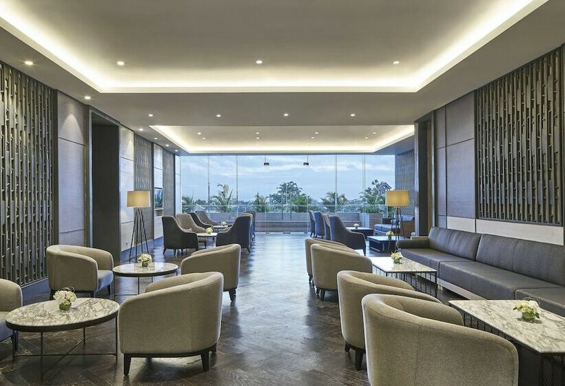 Номер Клуб, Yogyakarta Marriott