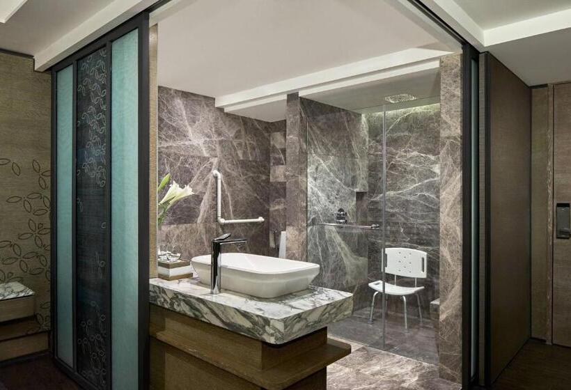 스탠다드 룸 킹사이즈 침대, Yogyakarta Marriott