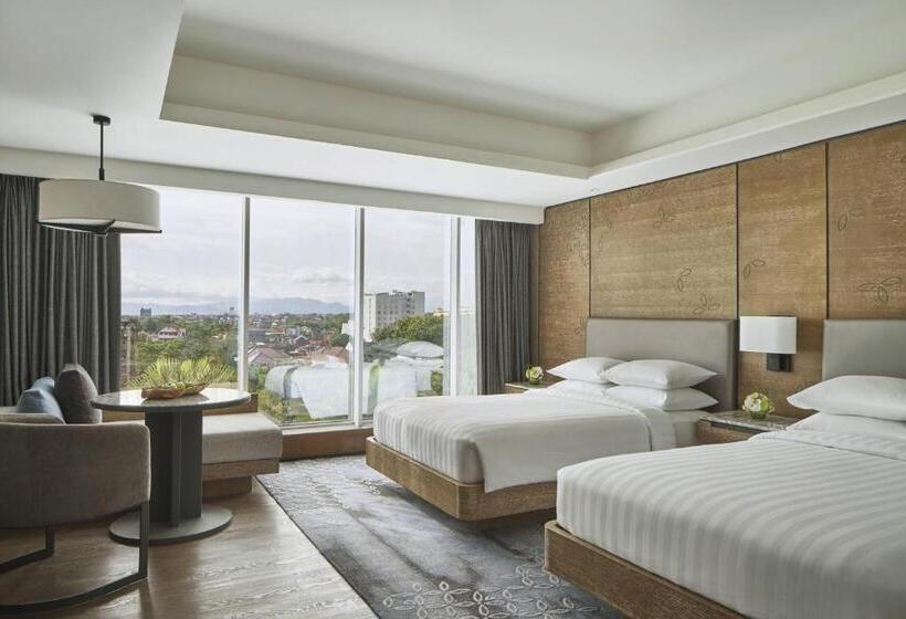 Клубный номер с видом на бассейн, Yogyakarta Marriott