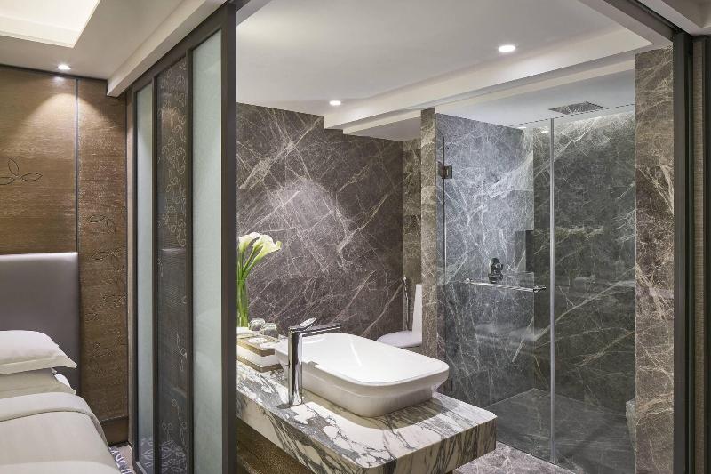 클럽 룸 킹침대, Yogyakarta Marriott