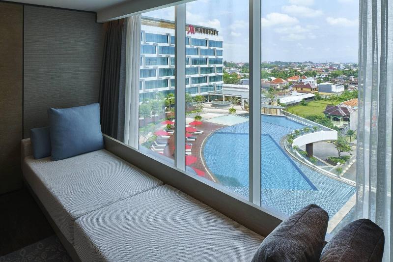 Номер Клуб Кровать Кинг, Yogyakarta Marriott