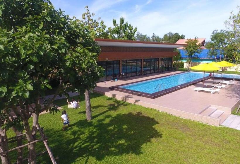 스탠다드 룸 풀장 전망, Golf Inn Resort