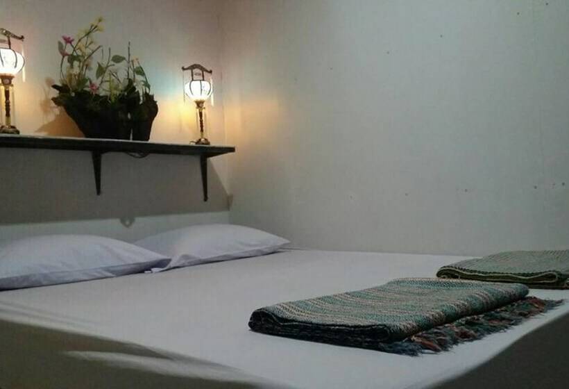 经济房, Adchara Mansion