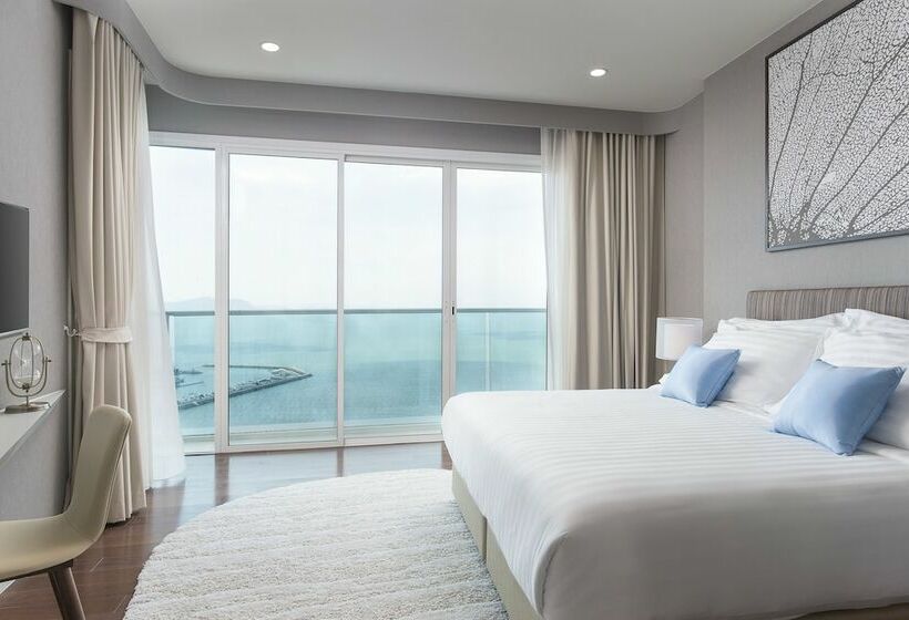Апартаменты 1 Спальня, White Sand Beach Residences Pattaya