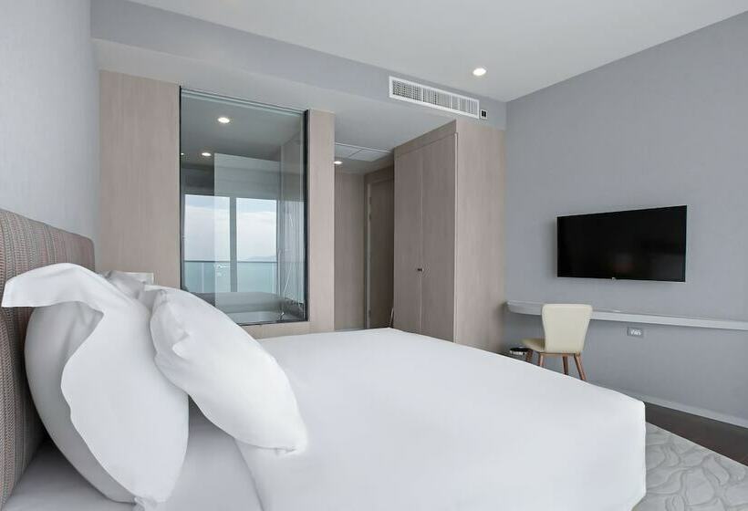 Апартаменты 1 Спальня, White Sand Beach Residences Pattaya