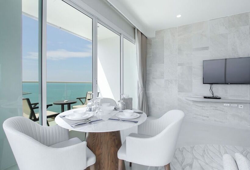 Апартаменты 2 Спальни, White Sand Beach Residences Pattaya