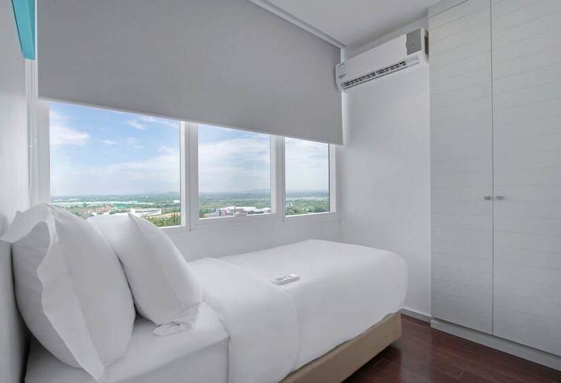 Апартаменты 2 Спальни, White Sand Beach Residences Pattaya
