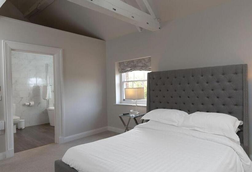 Quarto Deluxe, Winstanley House