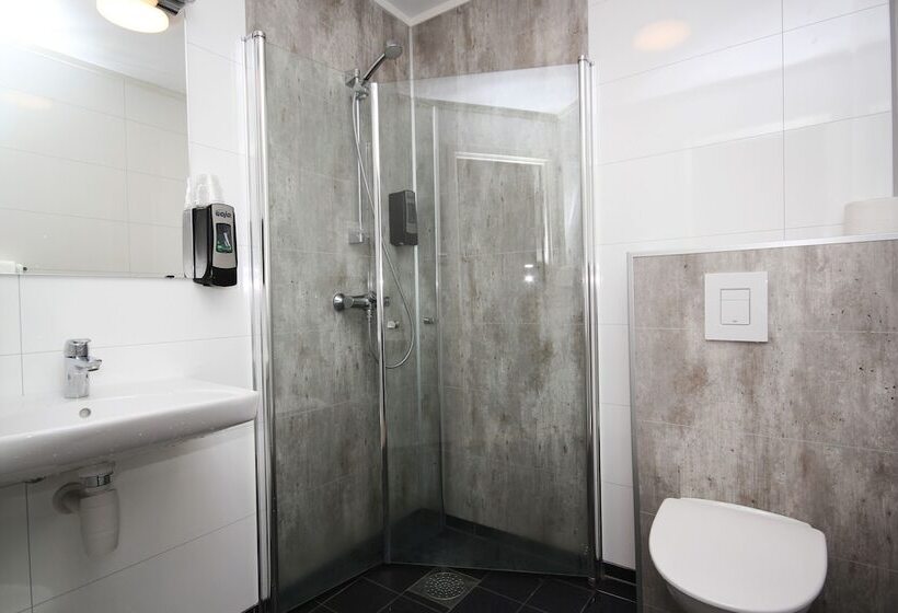 اتاق استاندارد, Napoli Resturant & Hotell As