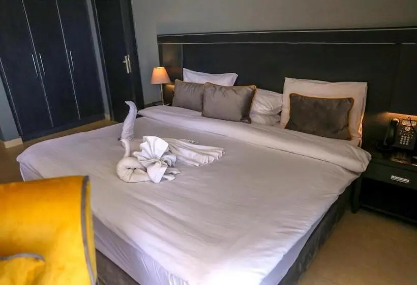 اتاق استاندارد با تخت بزرگ, O Beach Hotel & Resort