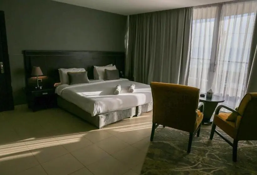 اتاق استاندارد با تخت بزرگ, O Beach Hotel & Resort