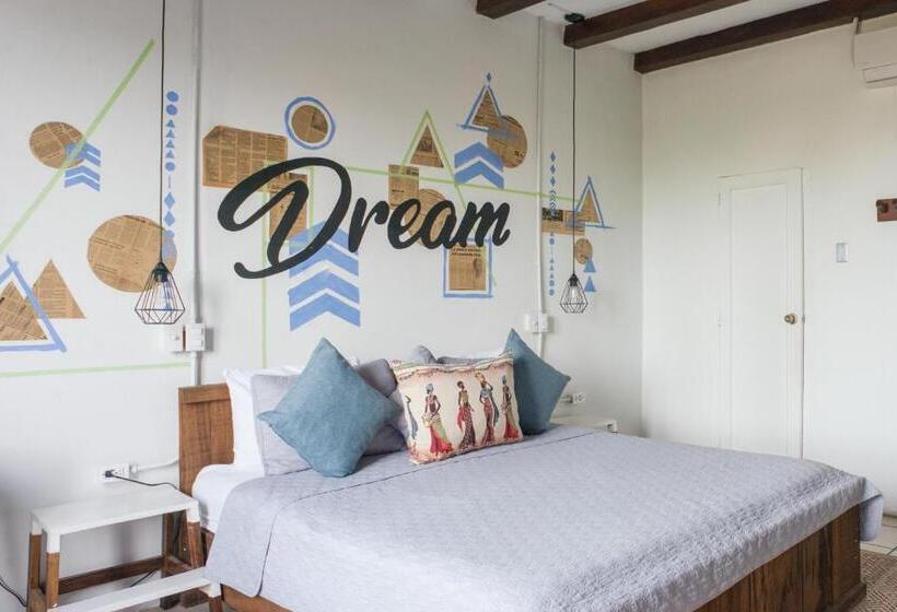 اتاق لوکس, Socialtel Granada Formerly Selina Granada