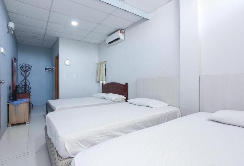 패밀리 룸, Spot On 89796 D Noor Budget Inn