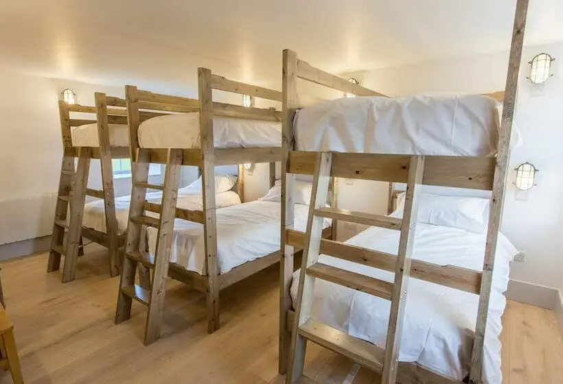 ルームシェアのワンベッド, The Sail Loft Hostel