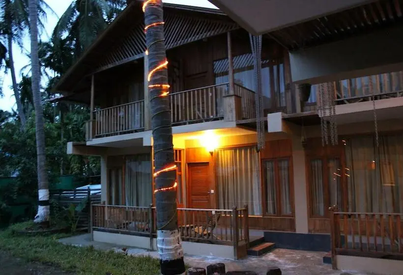 庭の見えるエクゼクティブルーム, Aparupa Sands Marina Beach Resort