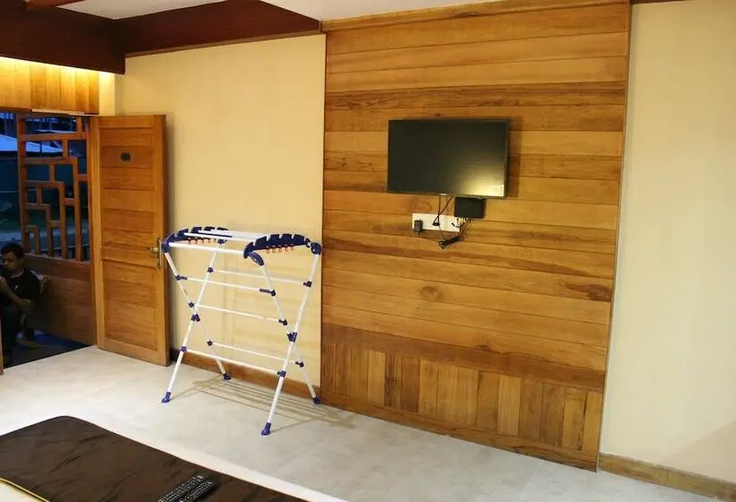 庭の見えるエクゼクティブルーム, Aparupa Sands Marina Beach Resort