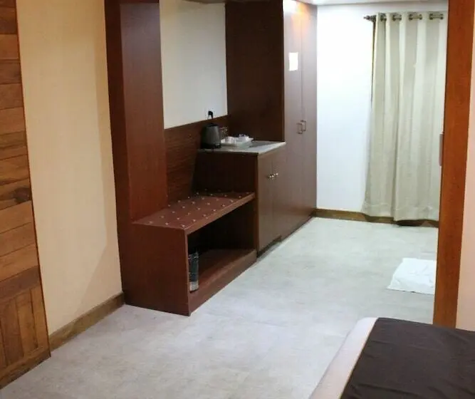 庭の見えるエクゼクティブルーム, Aparupa Sands Marina Beach Resort