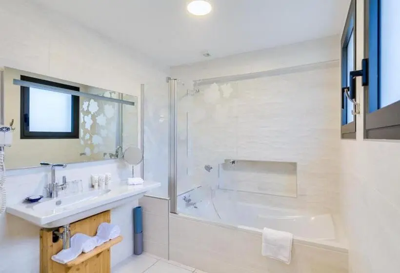 Comfort Kamer, La Cachette