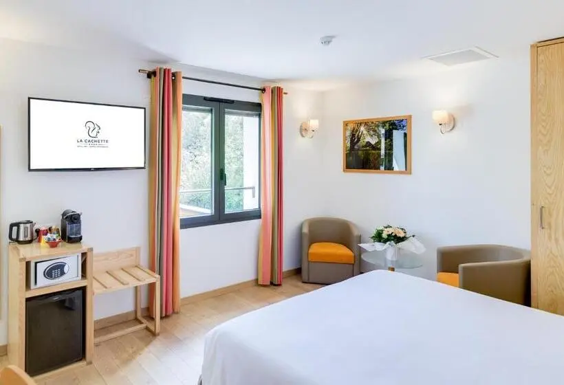 Deluxe Kamer, La Cachette