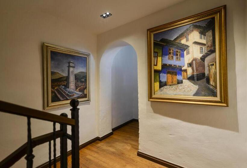 اتاق استاندارد, Tiffany