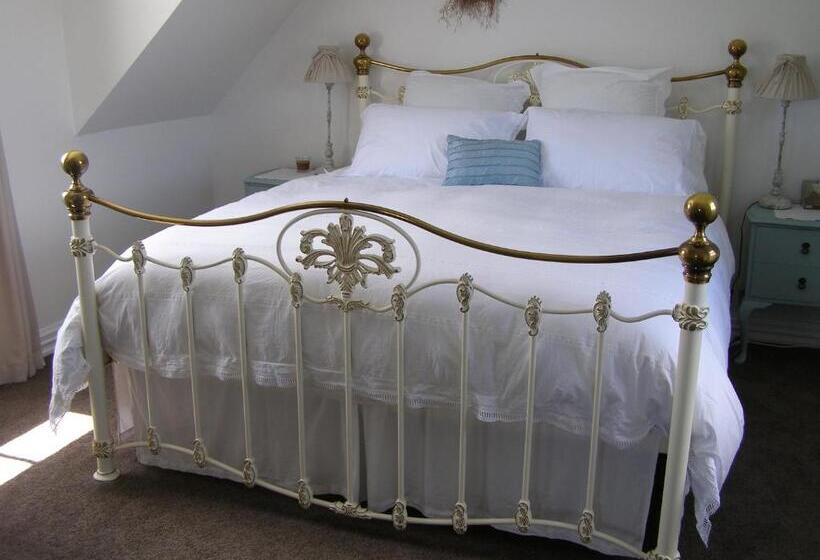 Номер Стандарт Вид на Сад, Ashley Villa Bnb