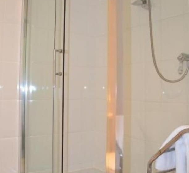 اتاق استاندارد یک نفره, The Ratcliffe Guest House