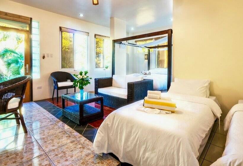 اتاق لوکس با چشمانداز باغ, Edgewater Dive & Spa Resort