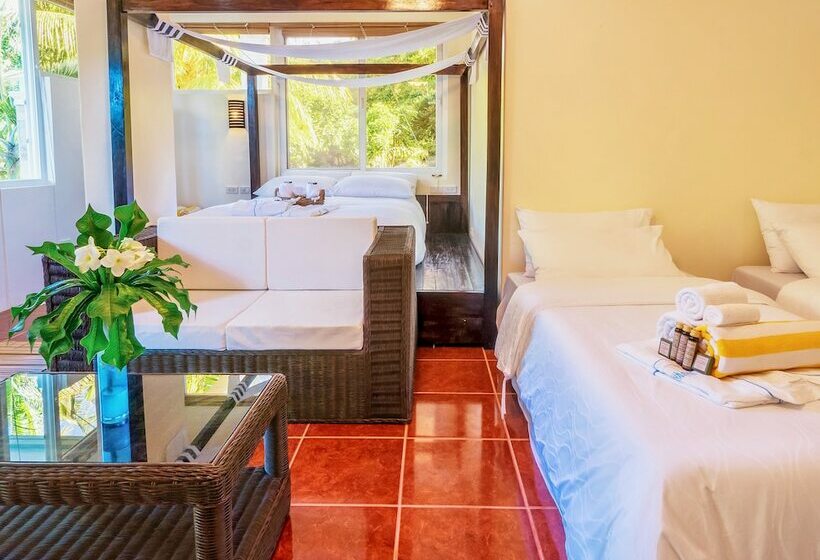 اتاق لوکس با چشمانداز باغ, Edgewater Dive & Spa Resort