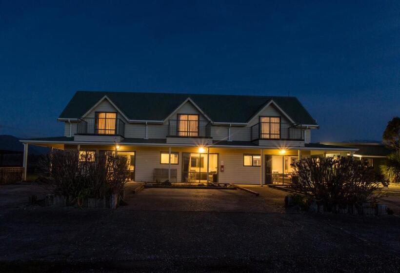 Семейный Номер, Haast Beach Motel