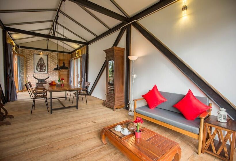 جناح عائلي, Kampot River Residence