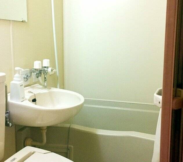 标准单人间, Koga Ark