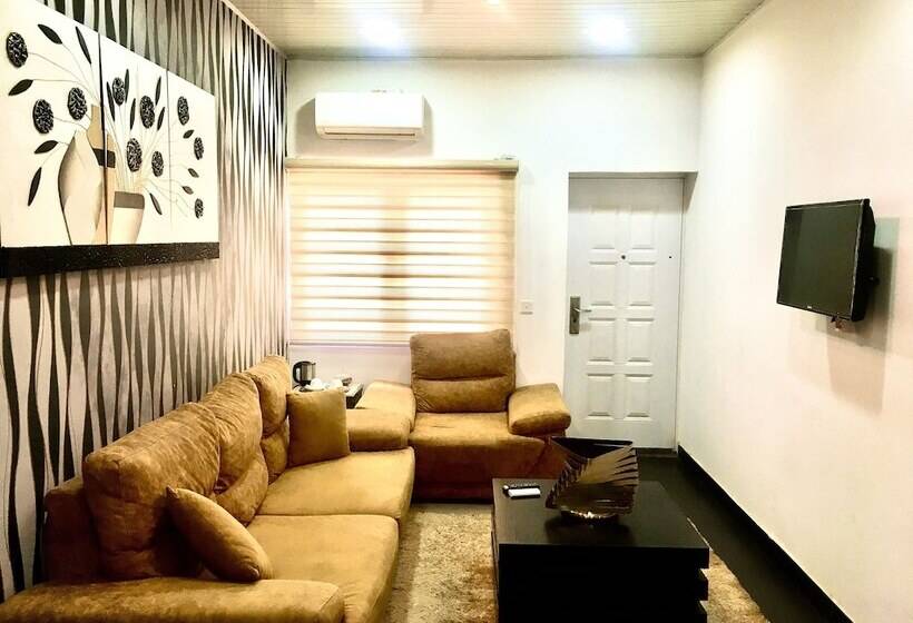 سوییت, Providence Hotel And Suites